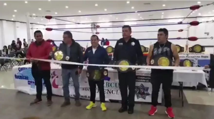 Alcalde de Tetla de la Solidaridad da inicio al evento deportivo “Uppercut a la Violencia”