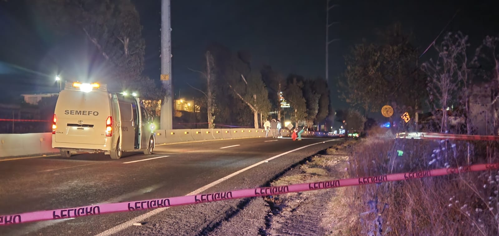 Muere empleado de la PGJE al ser atropellado en la Apizaco-Tlaxcala; su cuerpo quedó destrozado 