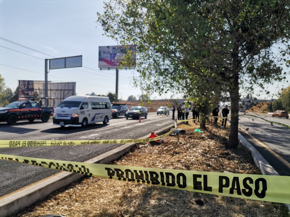 Muere en su intento de cruzar carriles de la Autopista Tlaxcala-San Martín Texmelucan