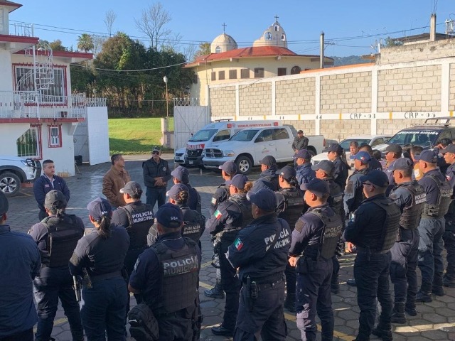 Propone Miguel Barbosa hasta siete años de cárcel por contratación de policías sin certificado