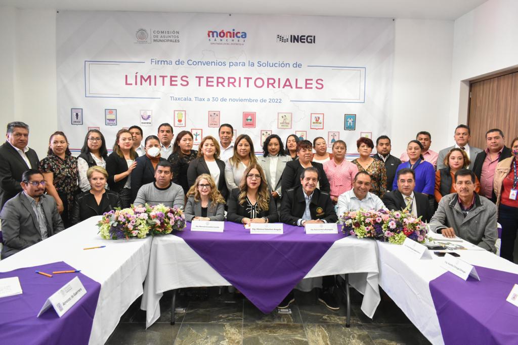 Comisión de asuntos municipales celebra firma de convenios para solución de límites territoriales