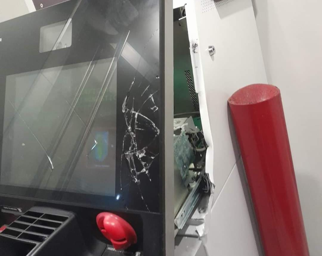 Sujetos intentan hacerse de su navidad tras intentar asaltar cajero en Apetatitlán