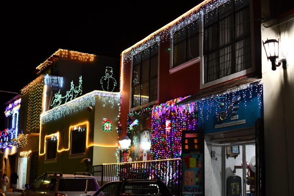 Ayuntamiento de Huamantla reconoce a participantes del concurso de fachadas navideñas