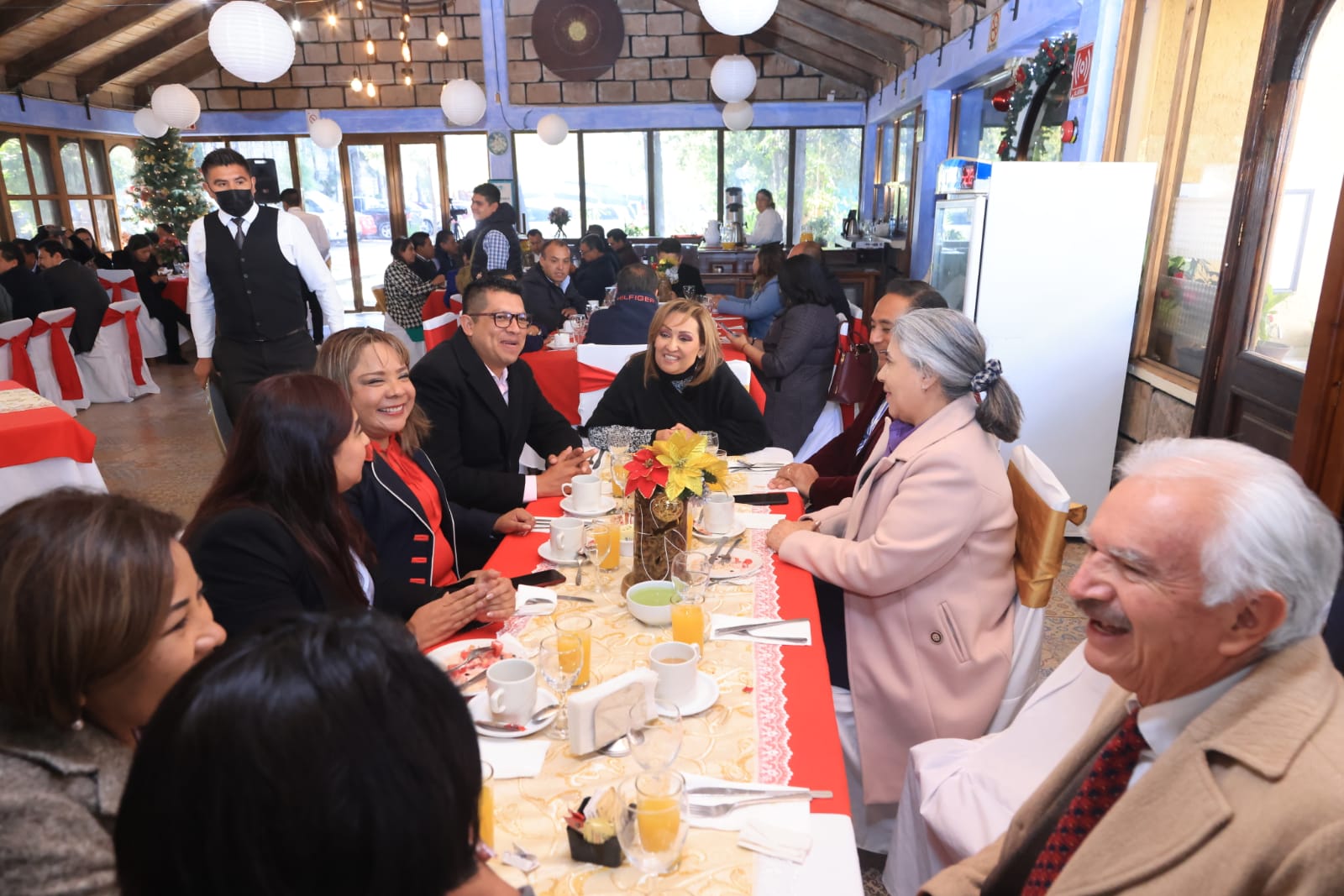 Sostuvo gobernadora reunión con alcaldes en un marco de colaboración y pluralidad política