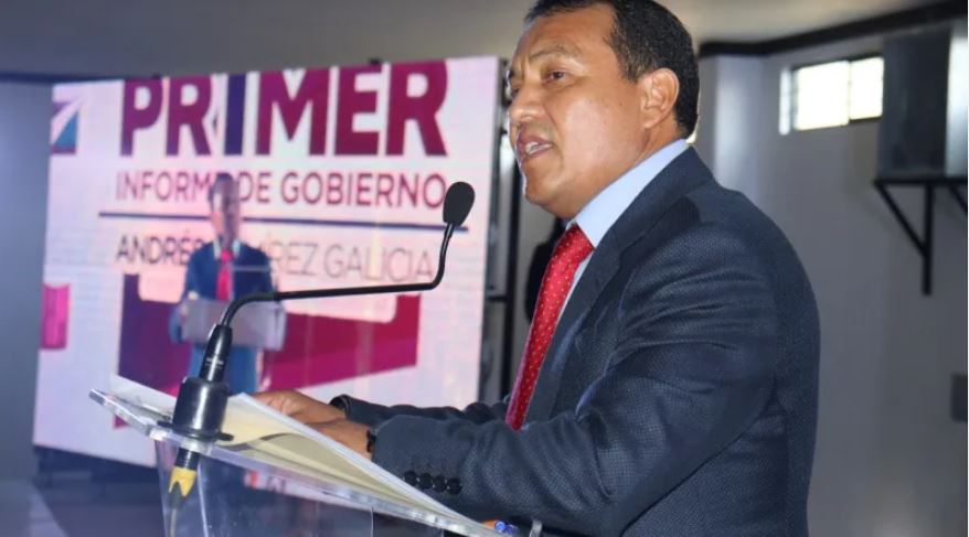 Alcalde de Tetla de la Solidaridad rinde su primer informe de gobierno