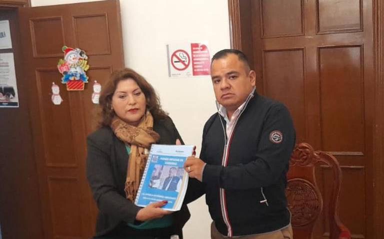 Ángelo Gutiérrez hace entrega de su primer informe de gobierno en San Pablo Apetatitlán 