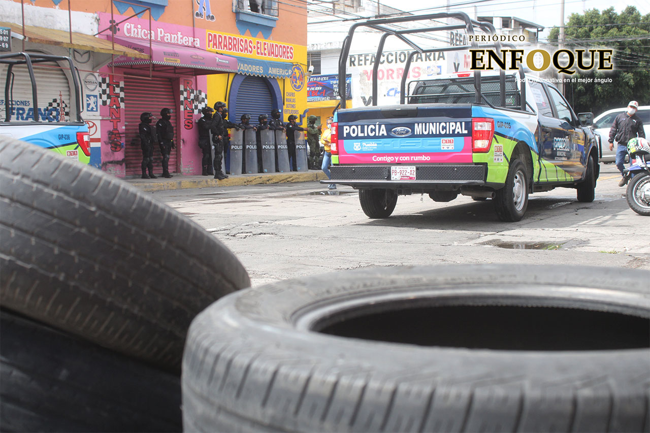 Cabildo de Puebla cancela licencias y comercialización de productos robados en la 46 poniente