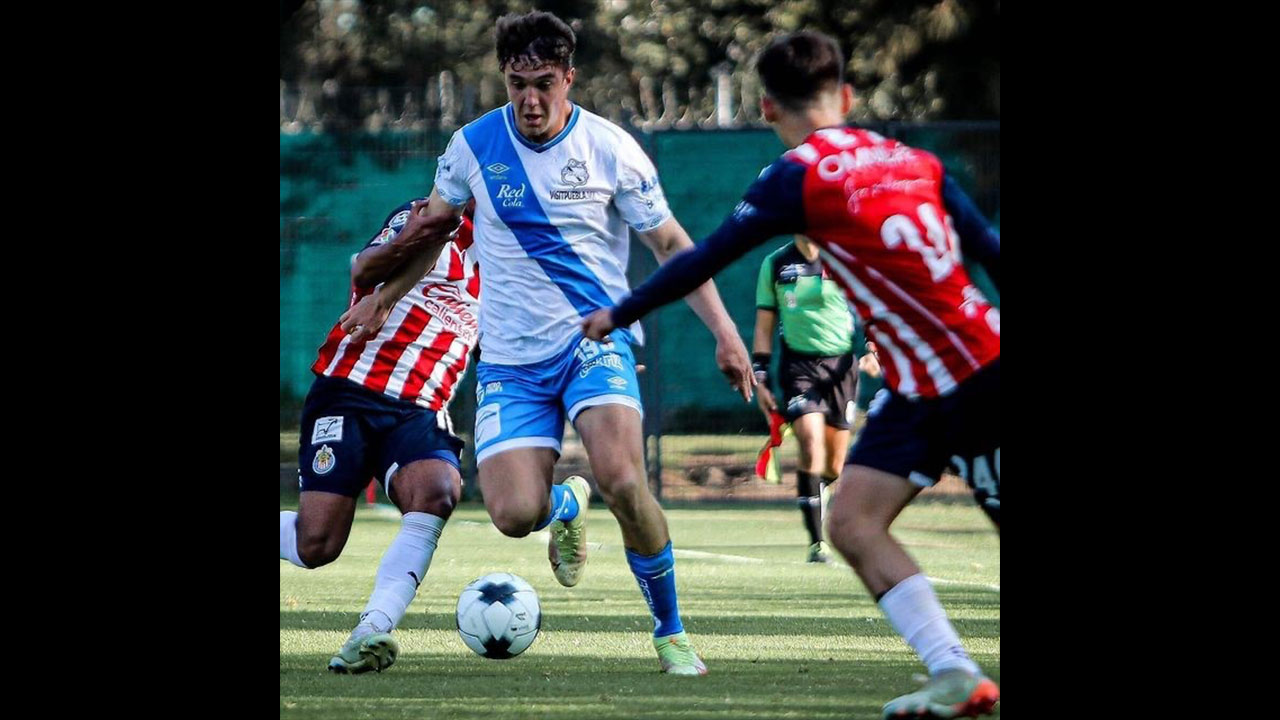 El canterano de Puebla Santiago Román se va al Real Oviedo de España