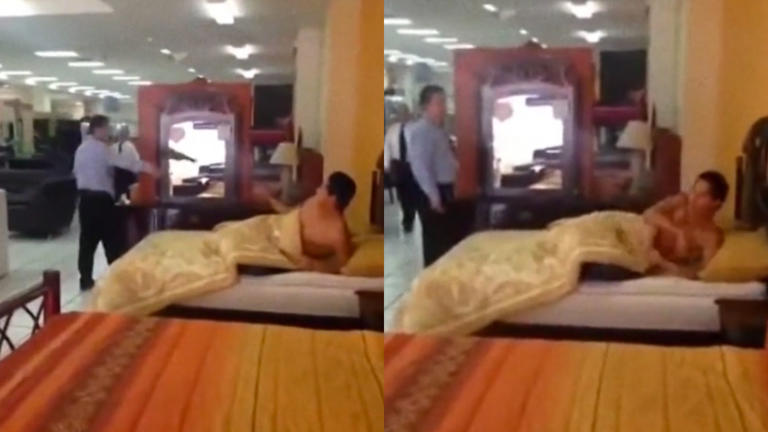 Hombre se queda dormido en una cama de exhibición de una mueblería sin pena alguna (Vídeo)