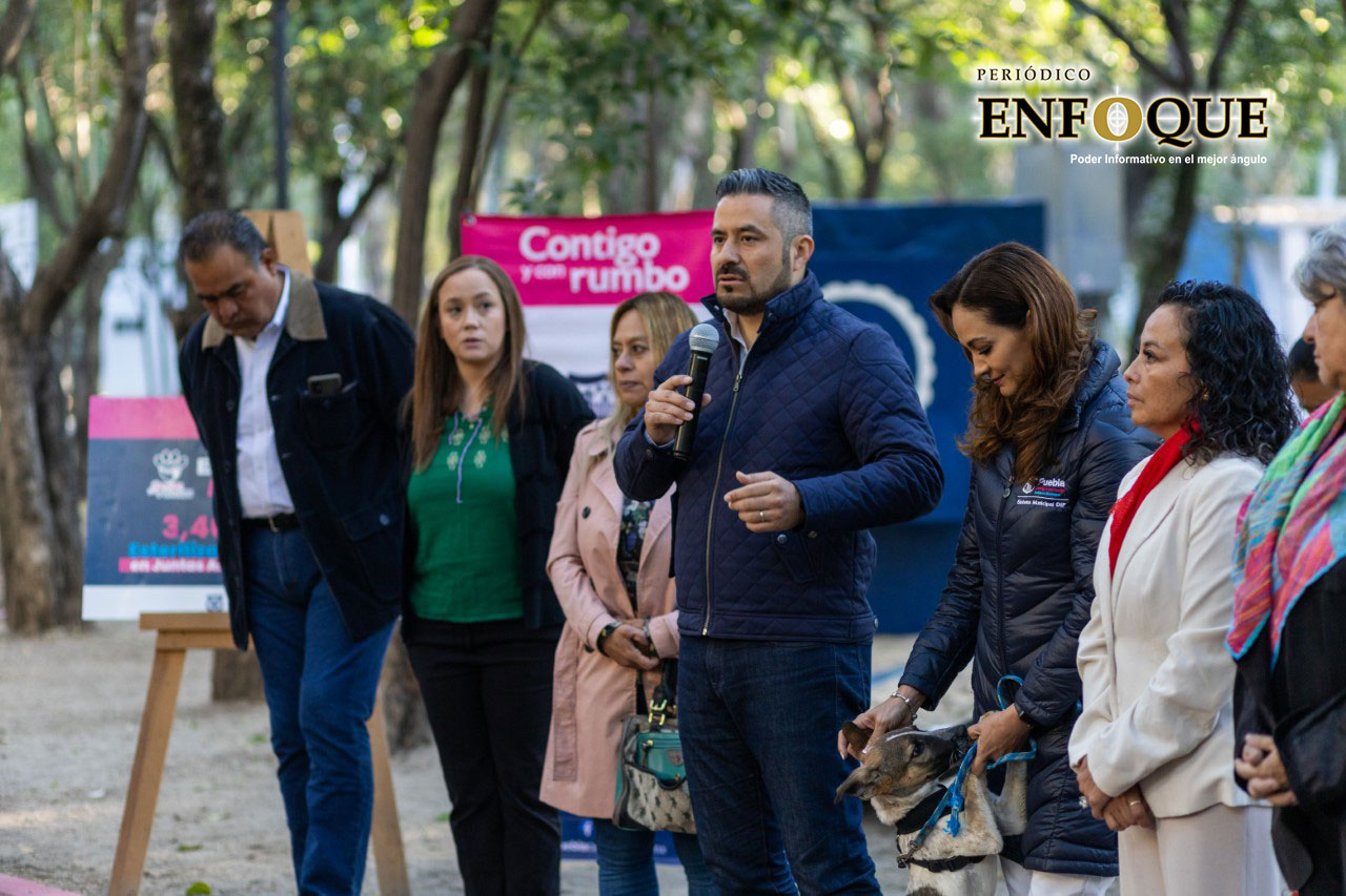 Ayuntamiento de Puebla brinda apoyo a familiares de asesinados en Totimehuacan