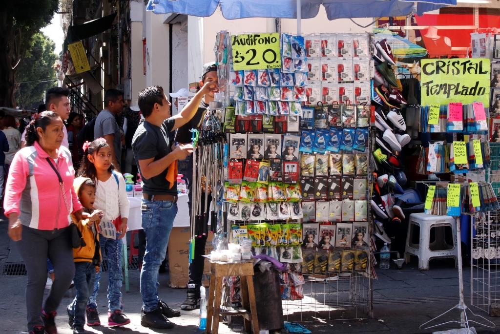 En Puebla el comercio informal alcanza el 67 por ciento del comercio total