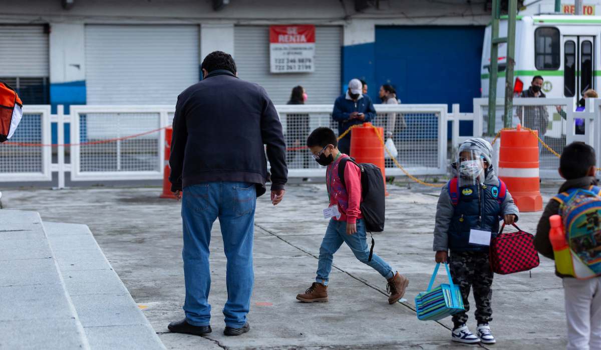 Conoce los días feriados, puentes y juntas de consejo del calendario SEP 2023