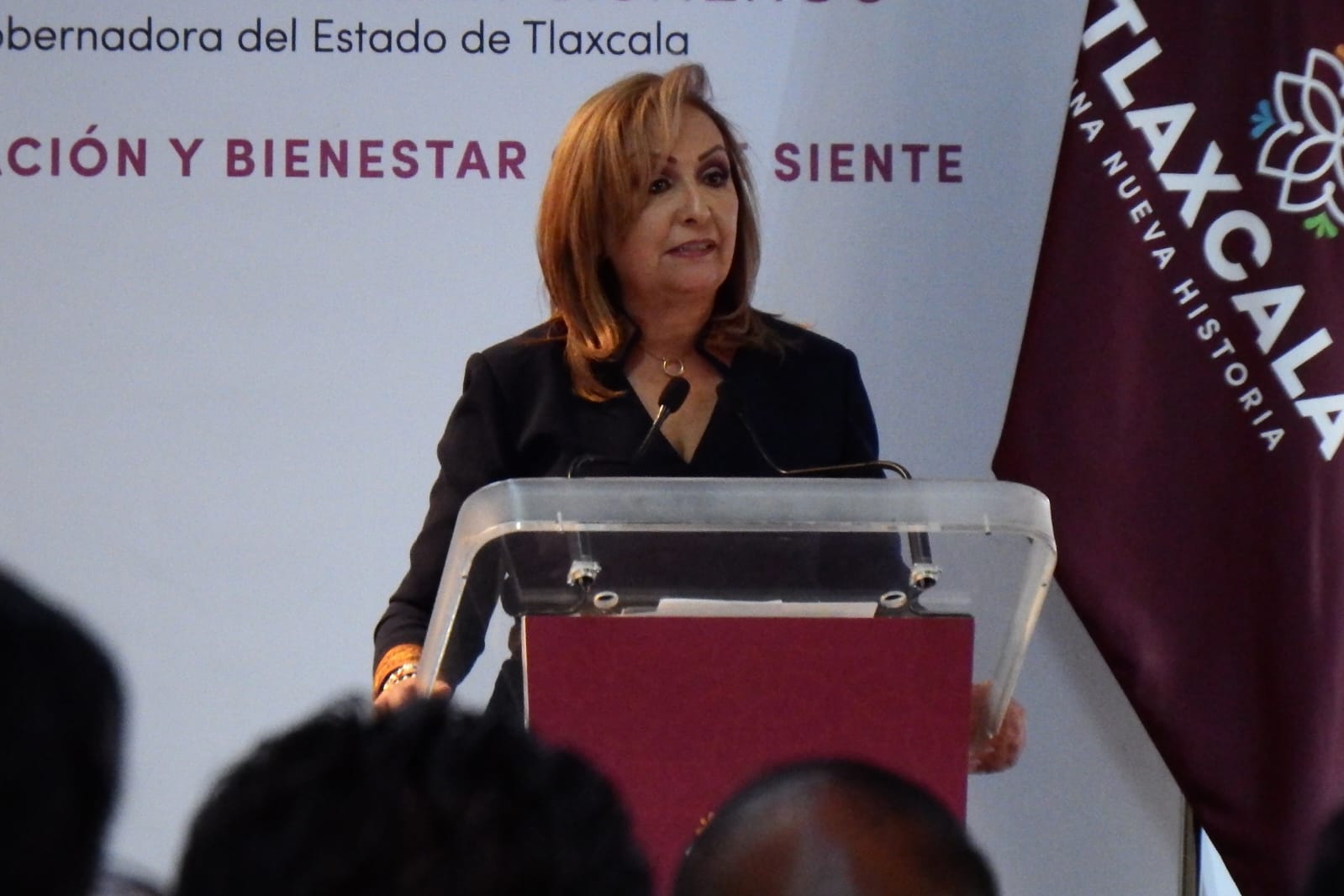 Recibe pueblo de Zacatelco con afecto a LCC durante informe regional