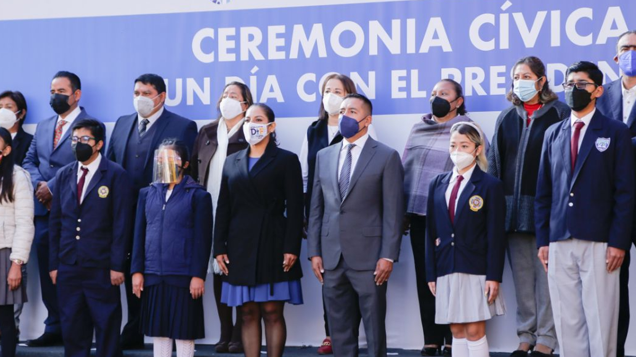 Ayuntamiento de San Andrés Cholula continúa reconociendo el esfuerzo de los jóvenes estudiantes  