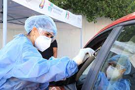 Contagios de COVID-19 se disparan en Baja California Sur y Quintana Roo