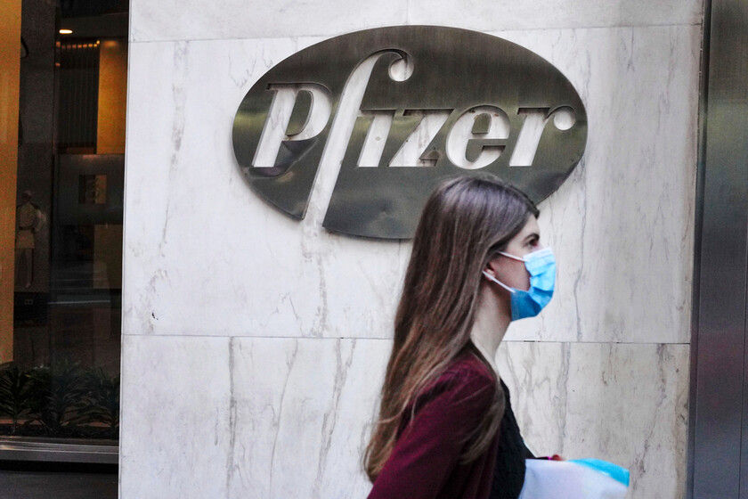 Pfizer asegura que vacuna Covid contra variante estará lista en marzo