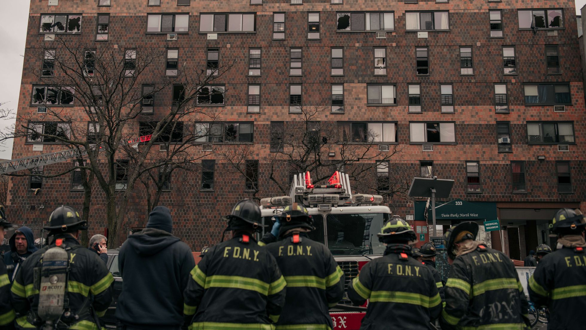 19 muertos entre ellos nueve niños, en un incendio de un edificio de Nueva York