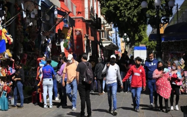 Índice de positividad al Covid en Puebla se triplica en menos de un mes