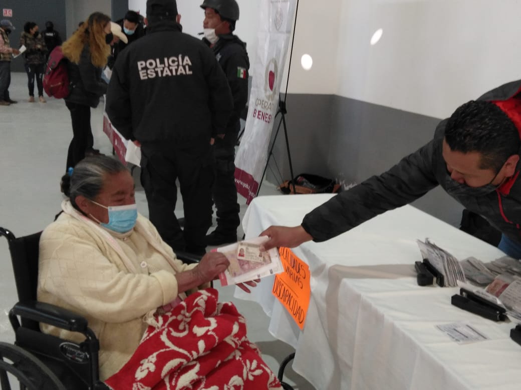 Gobierno del Estado participa en pago de las pensiones para adultos mayores y personas con discapacidad