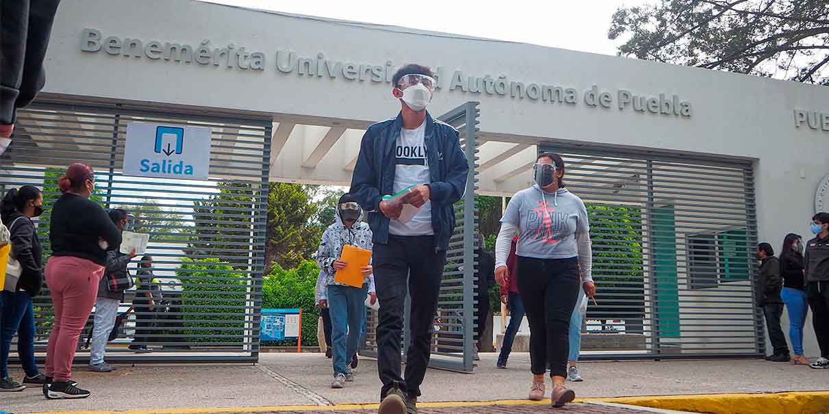 Alumnos de la BUAP convocan a "Paro estudiantil 2022" ante postergación de su regreso a las aulas