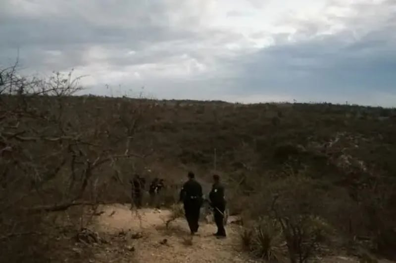 Encuentran cadáver de hombre con señas de tortura en faldas del cerro Colorado en Tehuacán