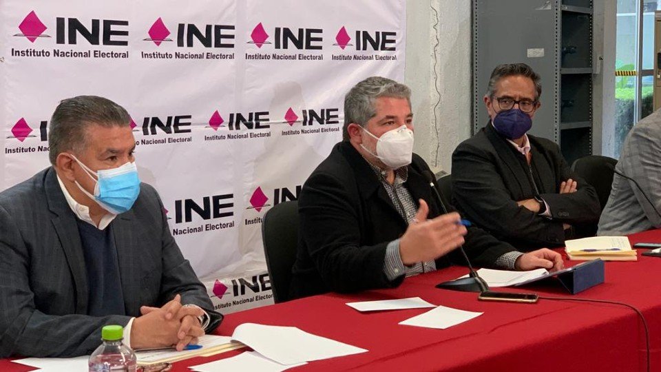 INE valida el 100 por ciento de firmas requeridas para la consulta de revocación de mandato