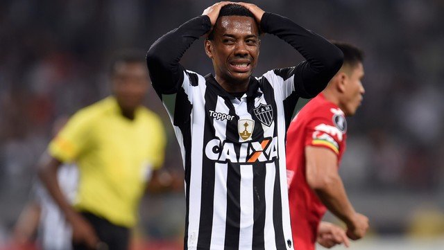 Condenan a Robinho a nueve años de prisión por abuso sexual en Italia 