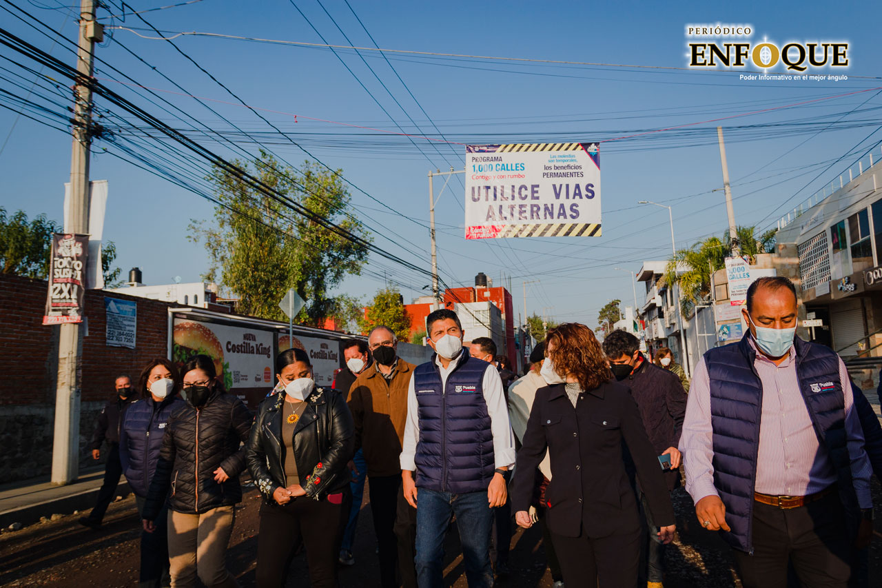 Supervisa Eduardo Rivera rehabilitación de Avenida Camino Real a Cholula