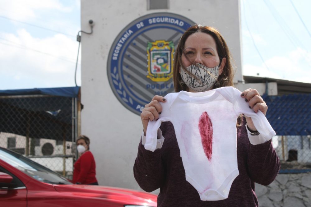 Un doble entierro; bebe Tadeo exhumado ilegalmente y encontrado entre desperdicios en penal de Puebla, regresa a CDMX para ser sepultado nuevamente