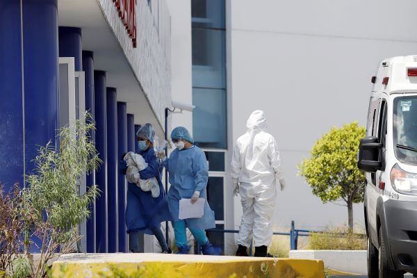 Tres menores de edad han fallecido en Puebla a causa de la variante Ómicron