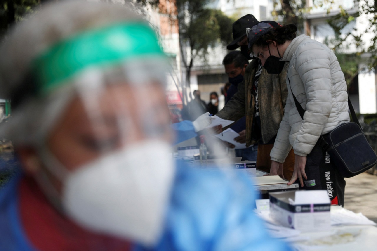 México suma 8 mil 854 contagios y 122 muertes en el último día por Covid-19