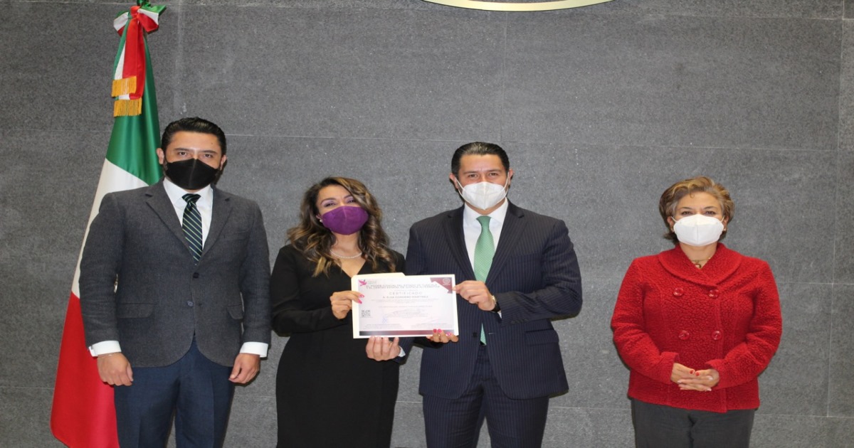 Entrega Héctor Maldonado constancias de certificación a 26 Facilitadores Públicos y Privados