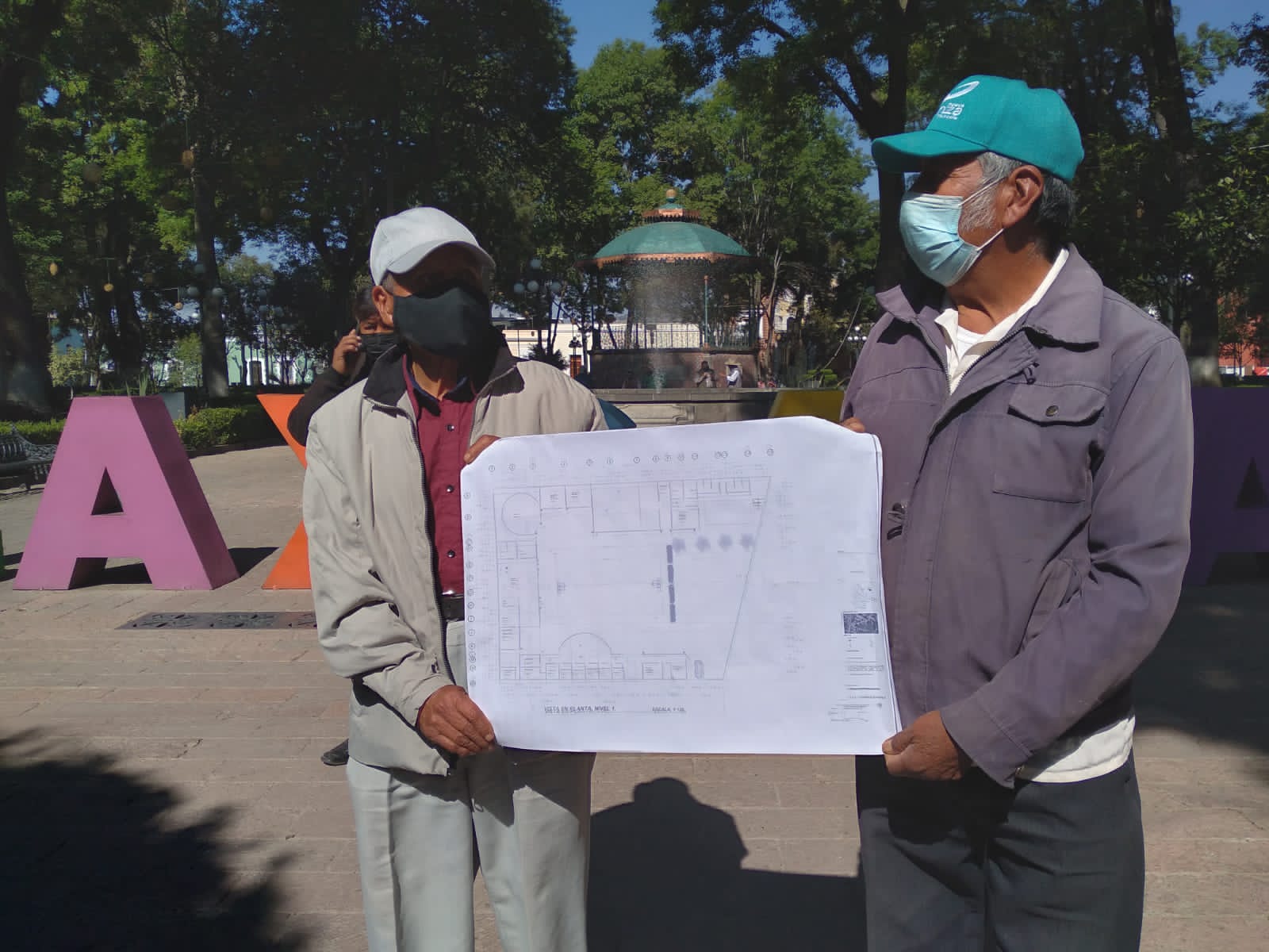 Prepotente alcalde de Tlaltelulco busca desalojar a adultos mayores de la Casa del abuelo