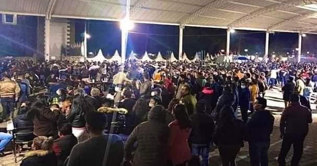 Alcaldesa de Yauhquemehcan permite baile masivo ignora medidas sanitarias