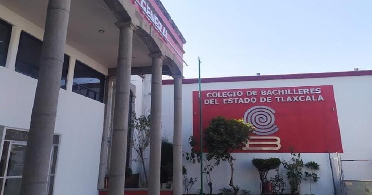 Exigen destitución de sub directora académica del COBAT