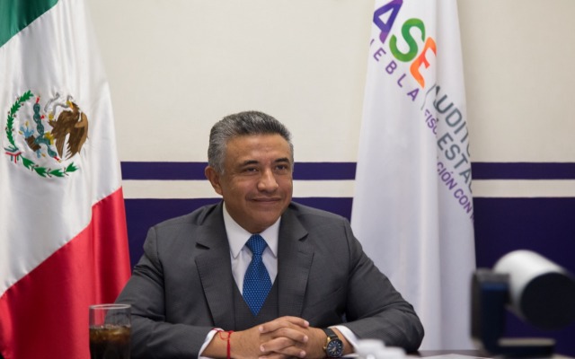Auditor de Puebla tramitará amparo tras ser vinculado a proceso por violencia familiar