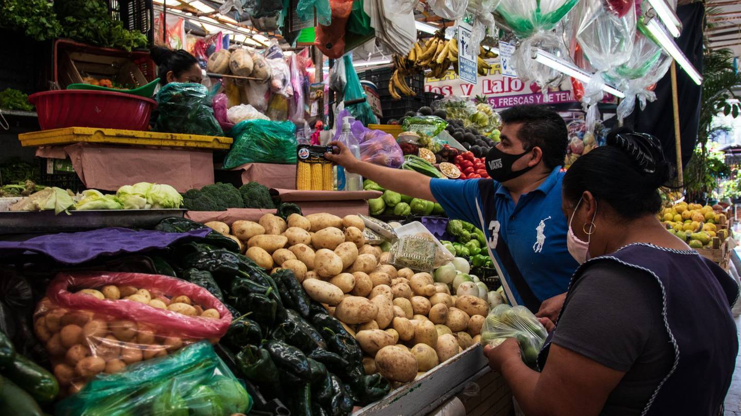 Inflación repunta en la primera quincena de febrero, llega a 7.22%