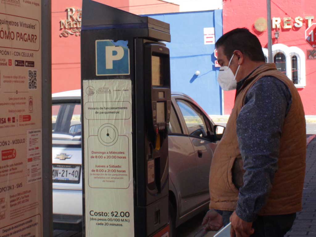 Mayoría de cámaras empresariales están a favor de parquímetros: Eduardo Rivera 