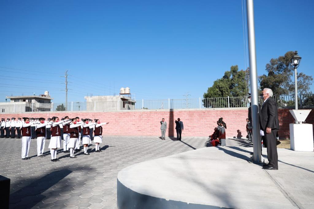 Realizan homenaje al Lábaro Patrio Nacional en Chiautempan