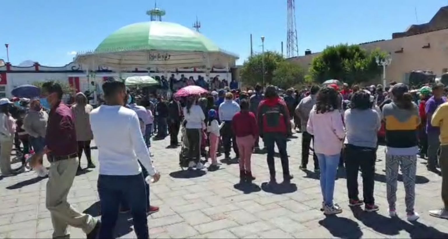 Pobladores de Amaxac toman alcaldada por inconformidades