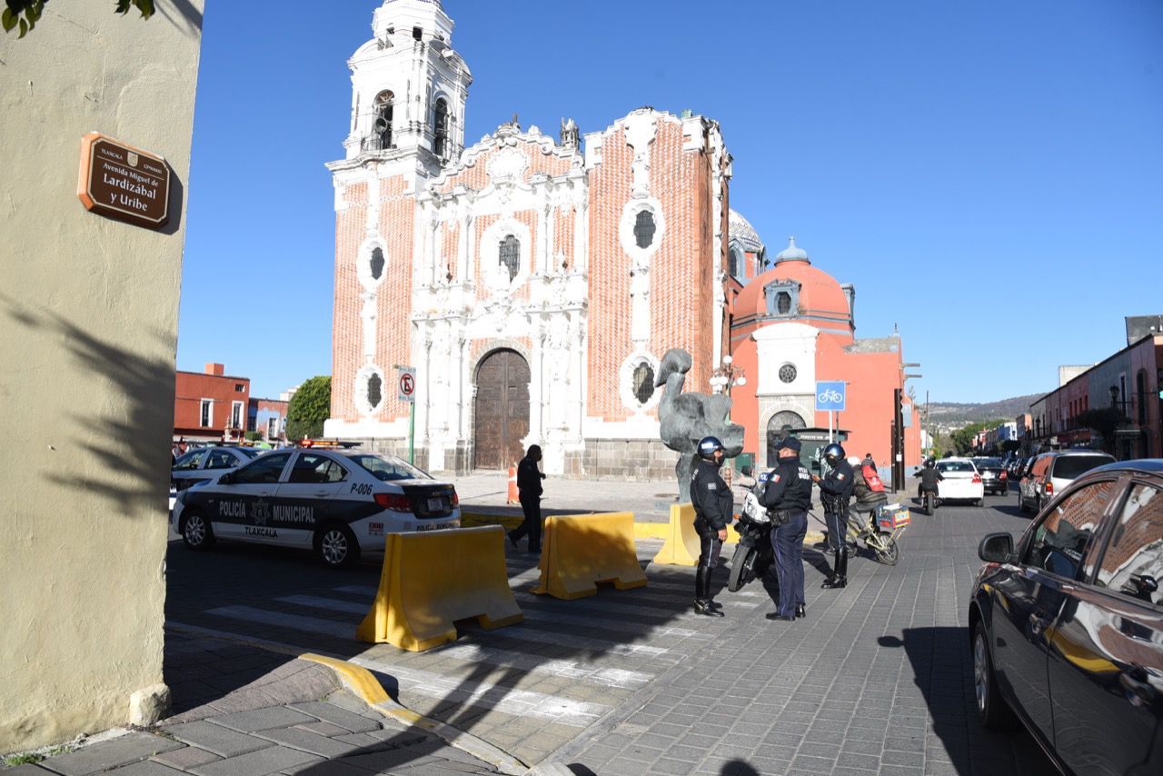 Garantizan montaje de canchas de voleibol y seguridad de automovilistas y peatones en Tlaxcala Capital