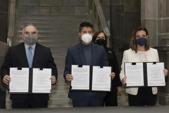 Ayuntamiento y Colegio de Notarios del Estado firman convenio de colaboración
