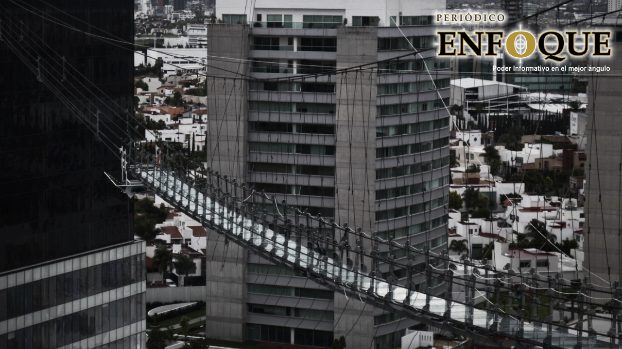Clausuran el Puente Colgante “Sky Bridge” de la Vía Atlixcayotl 