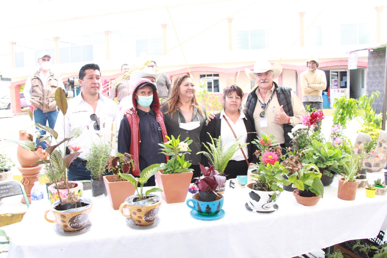 Impulsa SIA el desarrollo rural con entrega de apoyos