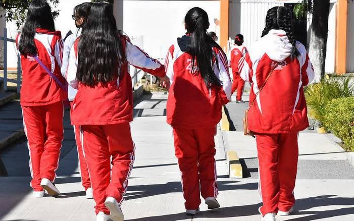 Adiós a imposición de uniformes, implementará SEPE uniforme único