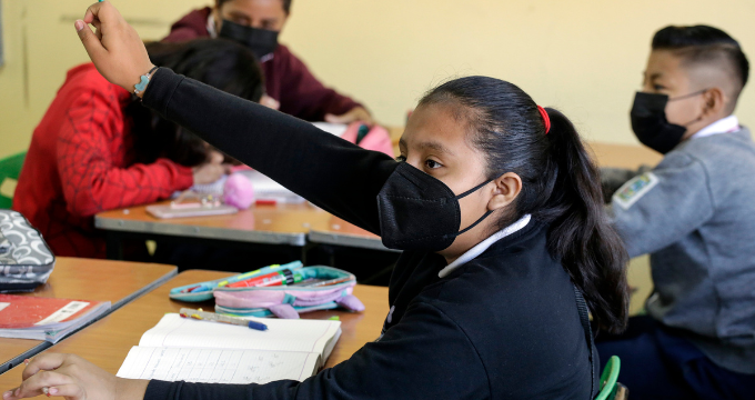 Se debe terminar con la improvisación del modelo educativo en cada sexenio: Académico 