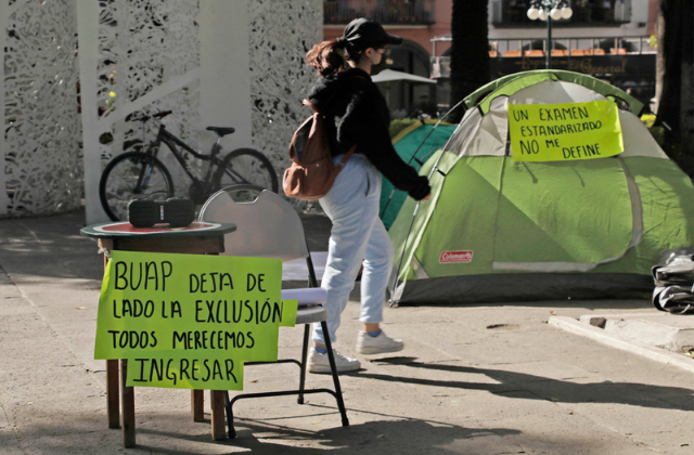 SCC niega operativo para retirar a estudiantes del zócalo 