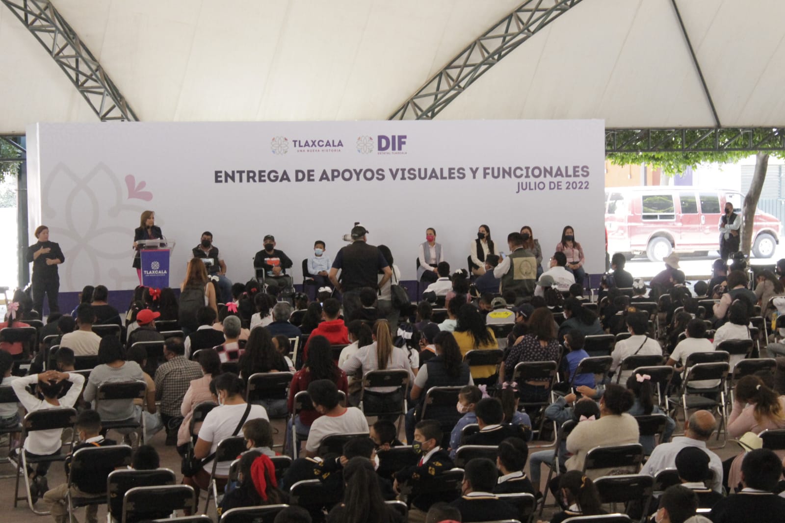 Entregan lentes a niños de nivel primaria de Tlaxcala, suman 23 municipios beneficiados