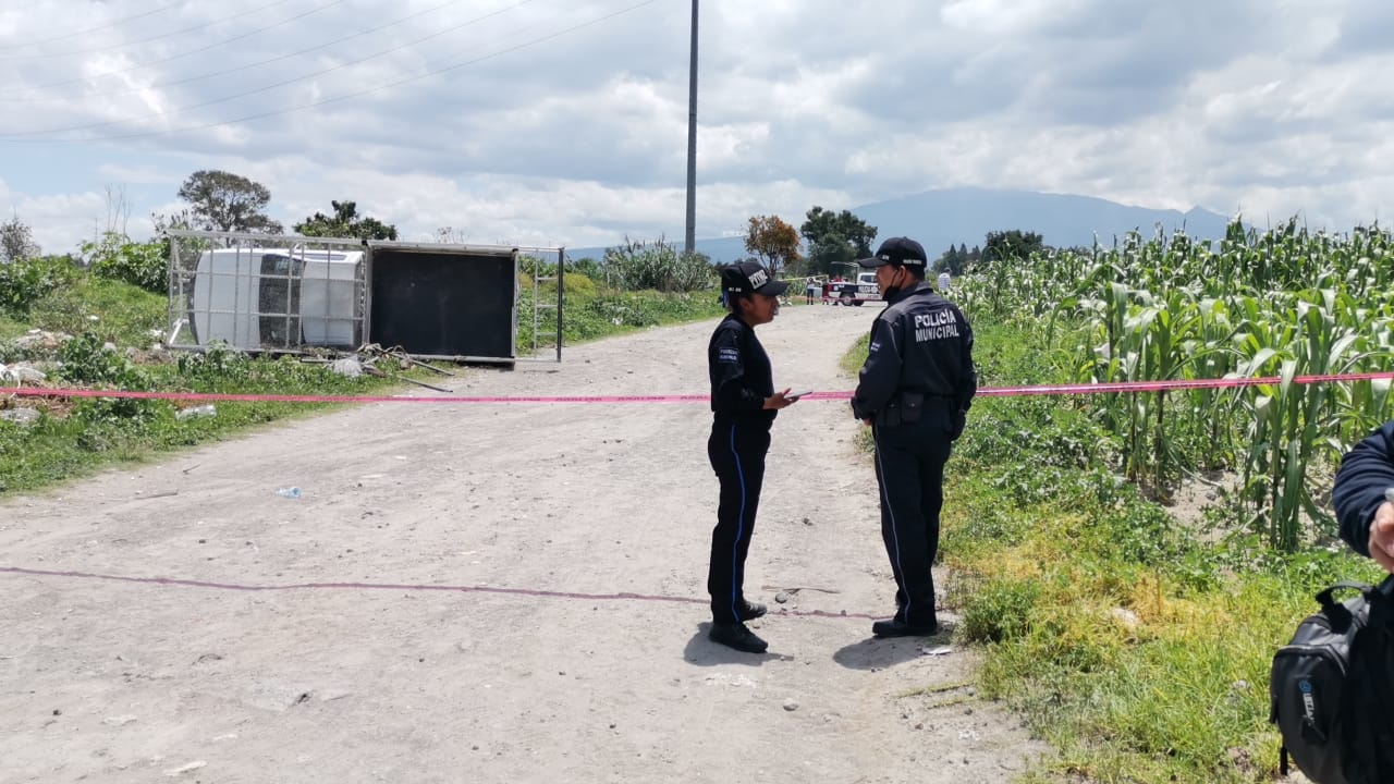 Muere padre de familia tras ser embistido por una camioneta, en Ayometla