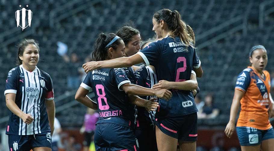Puebla Femenil cayó ante Rayadas en el Gigante de Acero 